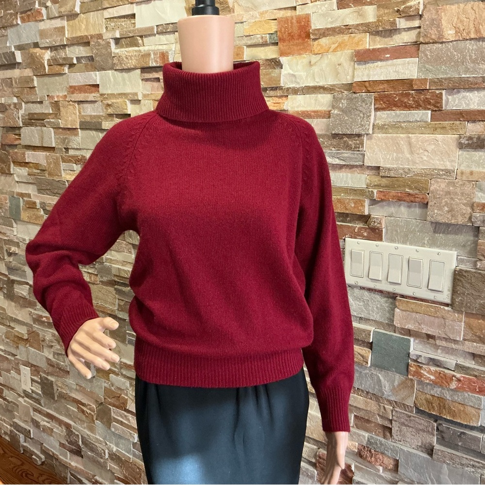 Neiman Marcus Burgundy Turtleneck Sweater